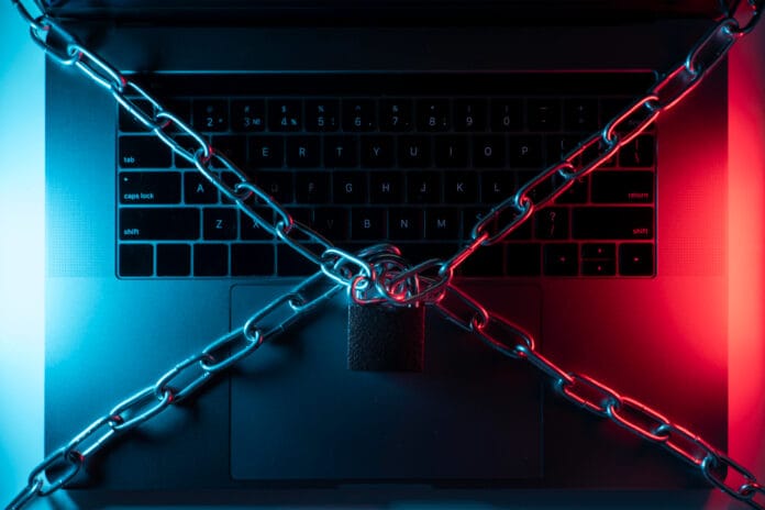 Cyber Kill Chain adalah model yang dikembangkan oleh Lockheed Martin untuk menggambarkan langkah-langkah yang diambil oleh penyerang siber dalam melancarkan serangan. Cyber Kill Chain